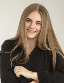 Саша Баталова.jpg